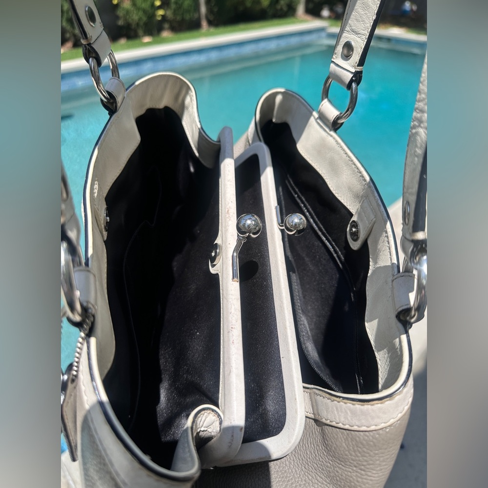 Coach Laura Spectator Tote All Leather Pebble Grain Handbag - Picture 15 of 15